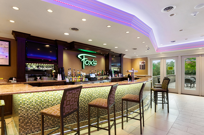 Antioch Hotel & Suites - Foxs Lounge
